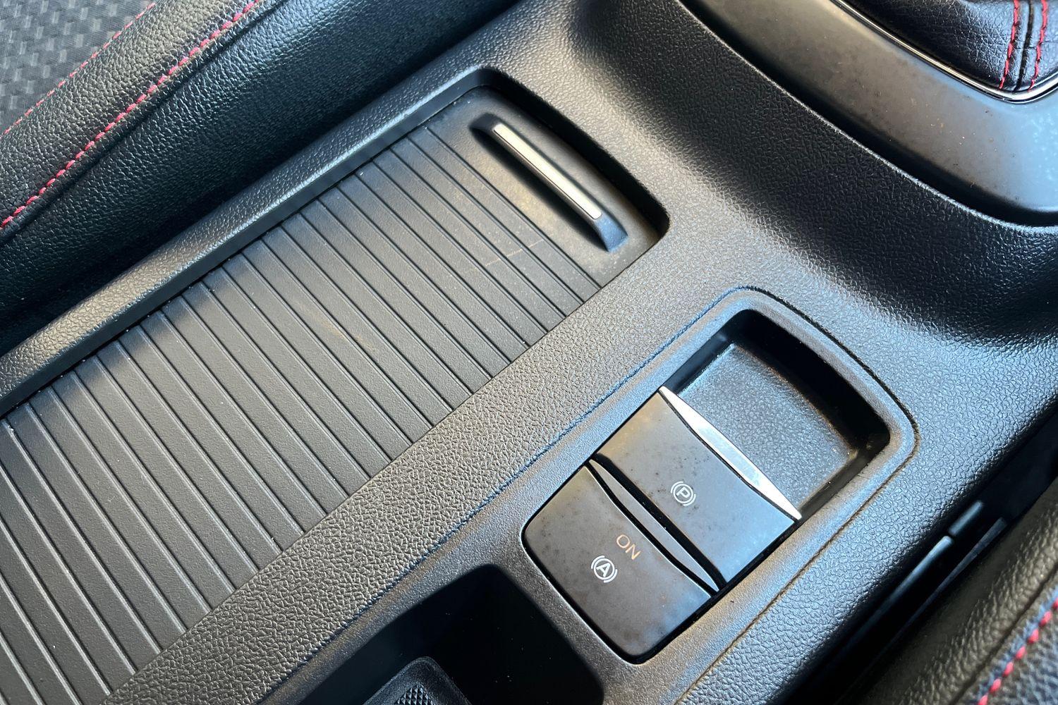 Ford FOCUS Photo 24