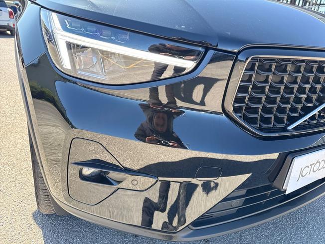 VOLVO Xc40 Photo 31