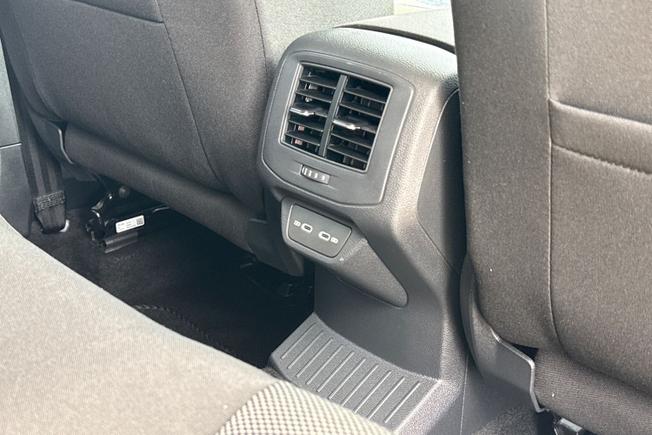 VOLKSWAGEN T-Roc Photo 49