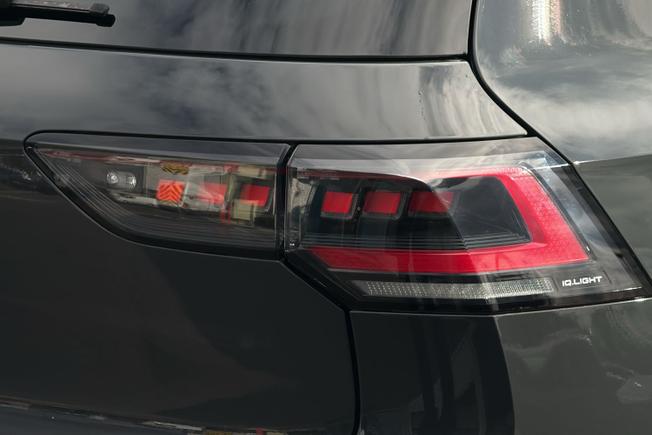VOLKSWAGEN Golf Photo 18