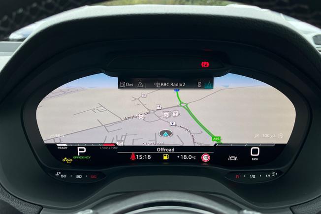 AUDI  SQ2 Photo 28