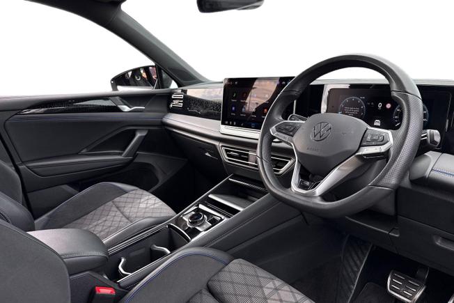 VOLKSWAGEN Tiguan Photo 6