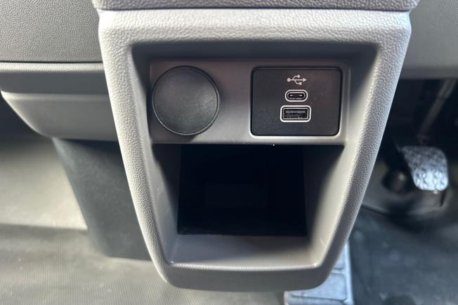 VOLKSWAGEN Transporter Photo 50