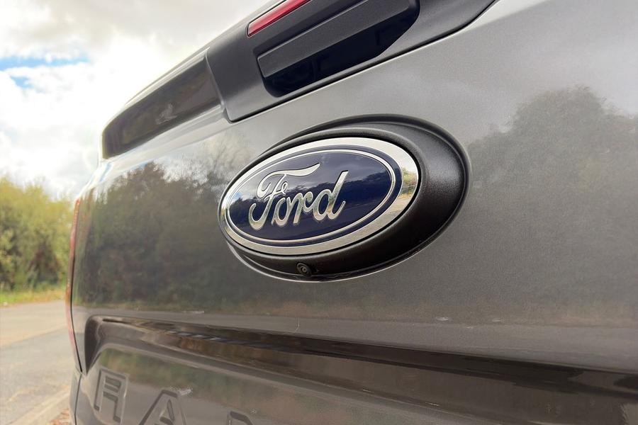 Ford RANGER Photo autoimg-032fde83b58bc95c9fc271cf44c390cbc2a143d7.jpg