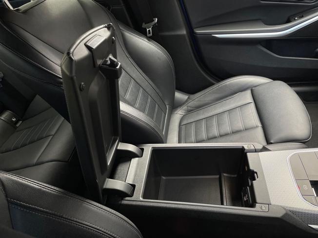 BMW 3 Series Photo 41