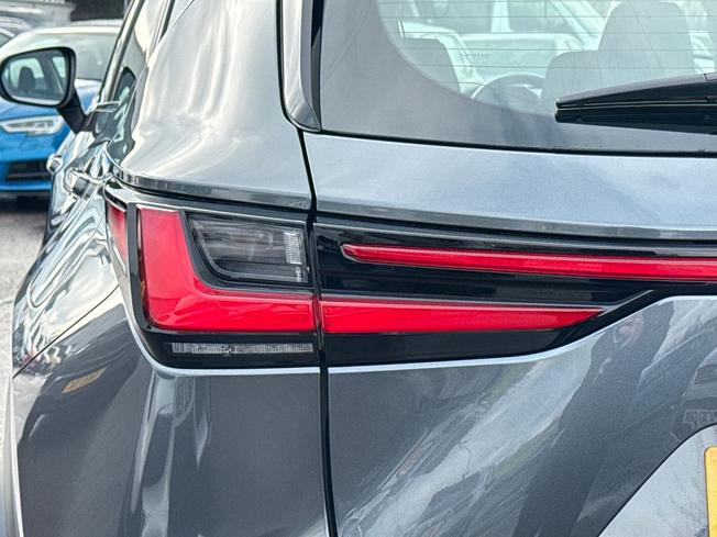 LEXUS Nx Photo 18