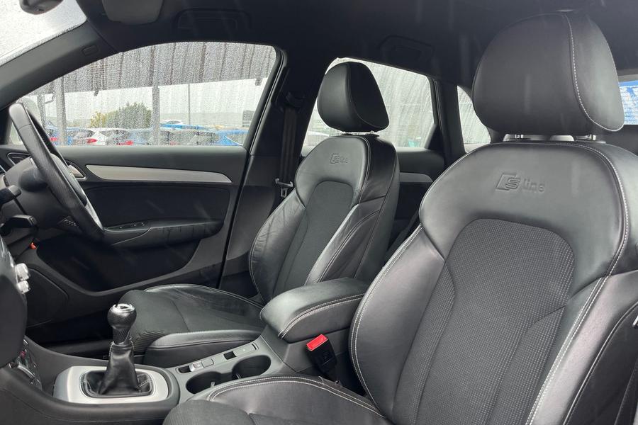Audi Q3 Photo autoimg-033be76b642291b308f2c4fa61a4a399c67e822b.jpg