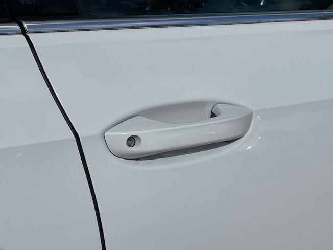 Volkswagen Golf Photo 24