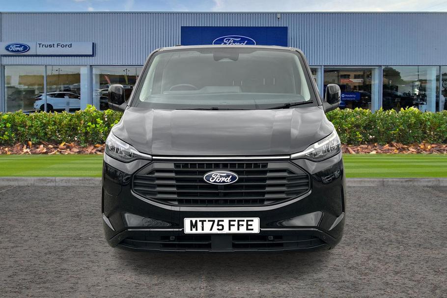 Used FORD TRANSIT CUSTOM MT75FFE 13