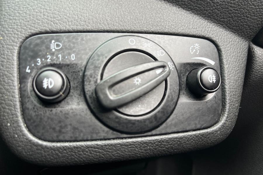 Ford KUGA Photo autoimg-033fc757488954c4aedd745ec92335cd20b50800.jpg