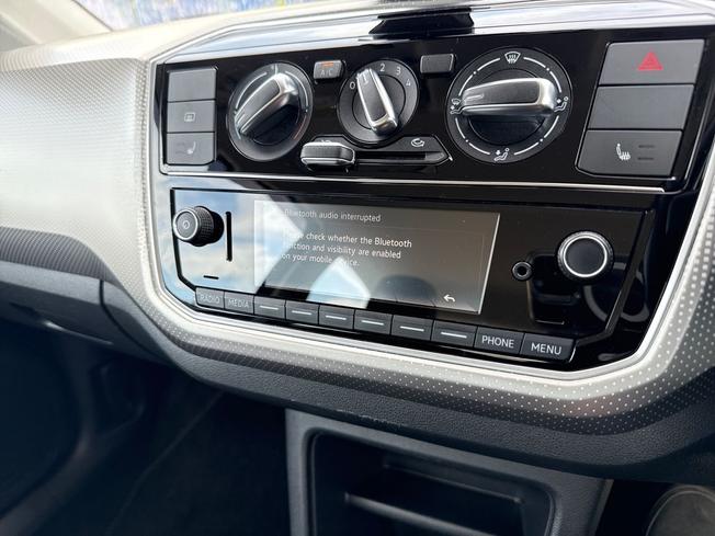 VOLKSWAGEN up! Photo 14