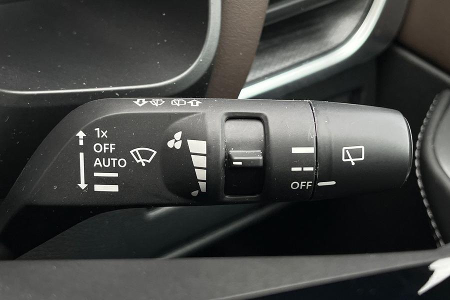 Nissan Qashqai Photo autoimg-034354cefae8f8a559d04fa8a6cfe9d253b9b4d2.jpg