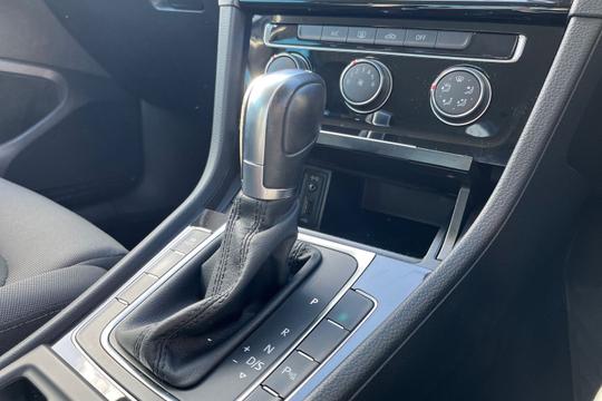 Volkswagen Golf Photo autoimg-0346b0660b786bc4e04c8d8d3c1b8019ff98cf3b.jpg