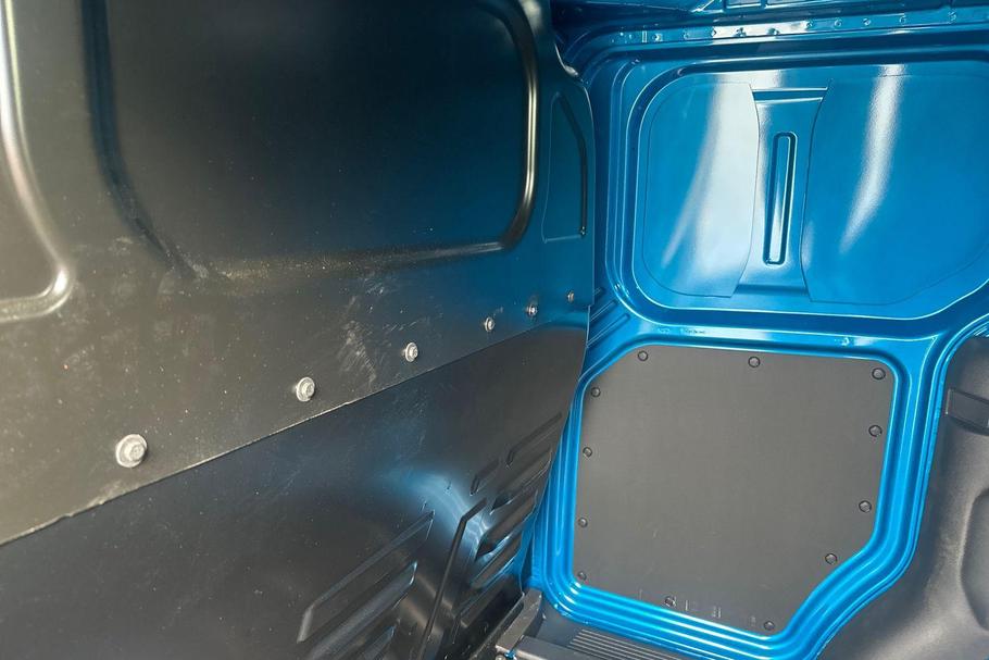 Used Ford E-TRANSIT COURIER 11