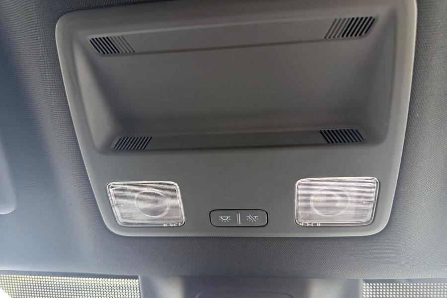 Ford FOCUS Photo autoimg-034c63e03faf053793241a35e16272ce7c4d4af5.jpg