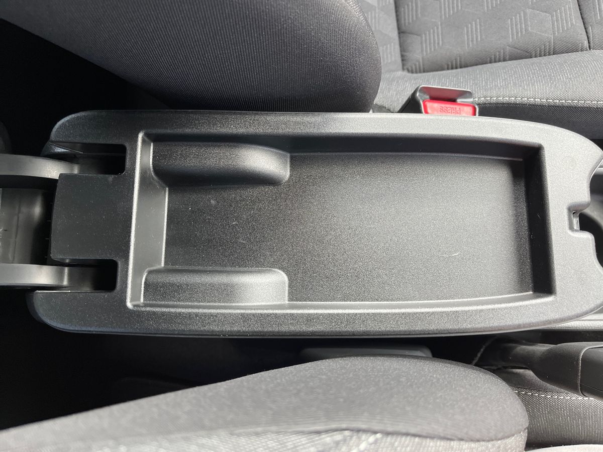 Toyota Yaris Photo 33