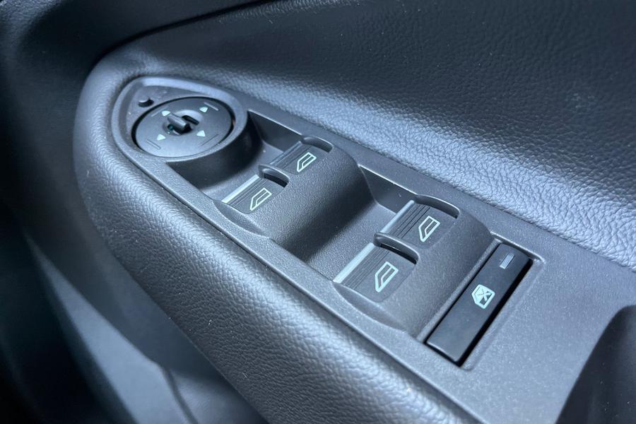 Ford KUGA Photo autoimg-035185c65895e22dfdc8168641fa00b3b00f6719.jpg