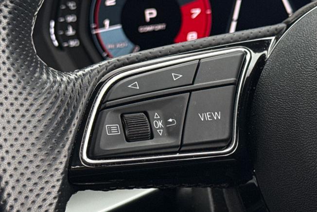 AUDI S3 Photo 16