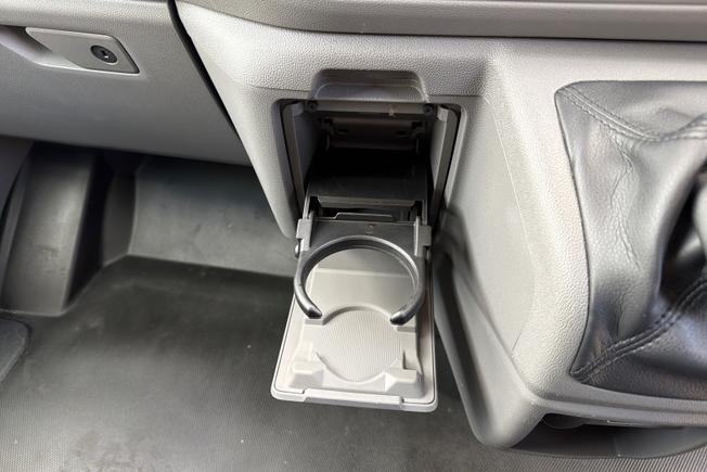 VOLKSWAGEN Transporter Photo 41
