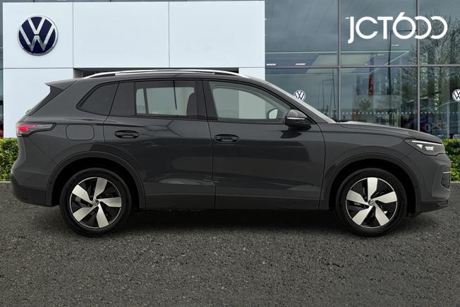 Volkswagen Tiguan Photo 4