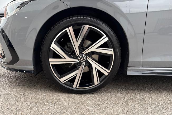 VOLKSWAGEN GOLF Photo 26