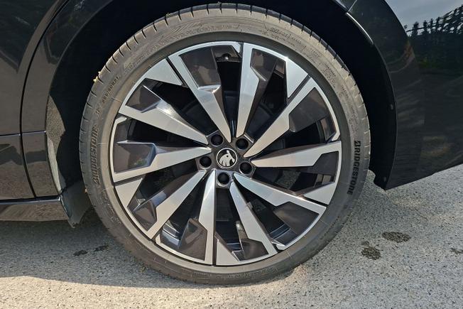 ŠKODA Enyaq Photo 5