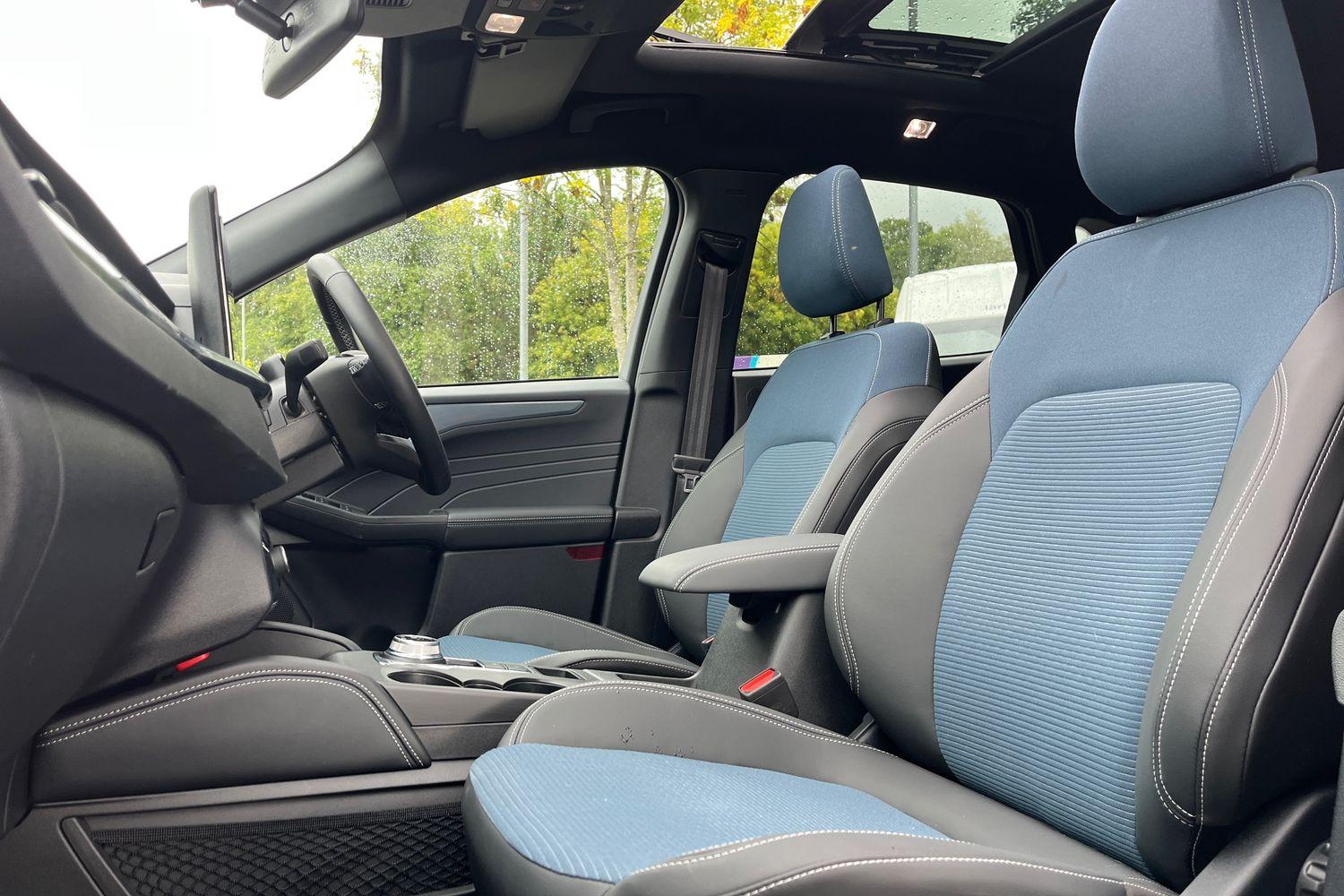 Ford KUGA Photo 18