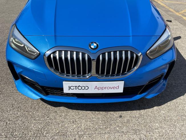 BMW 1 Series Photo 21