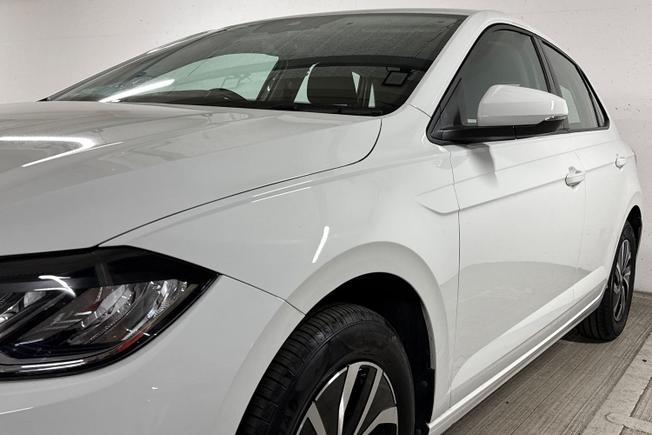 VOLKSWAGEN Polo Photo 30