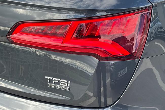 AUDI Q5 Photo 18