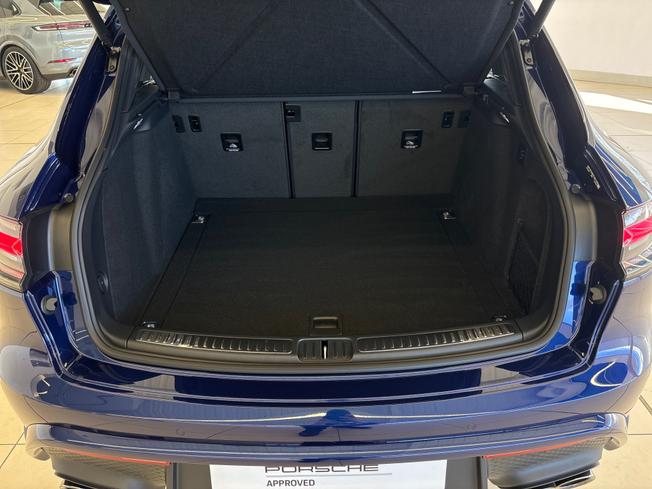PORSCHE Macan Photo 19
