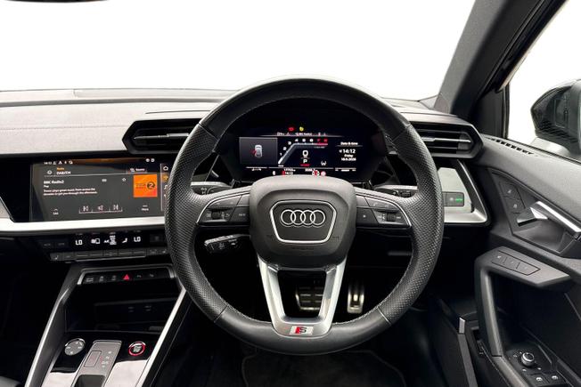 AUDI S3 Photo 11