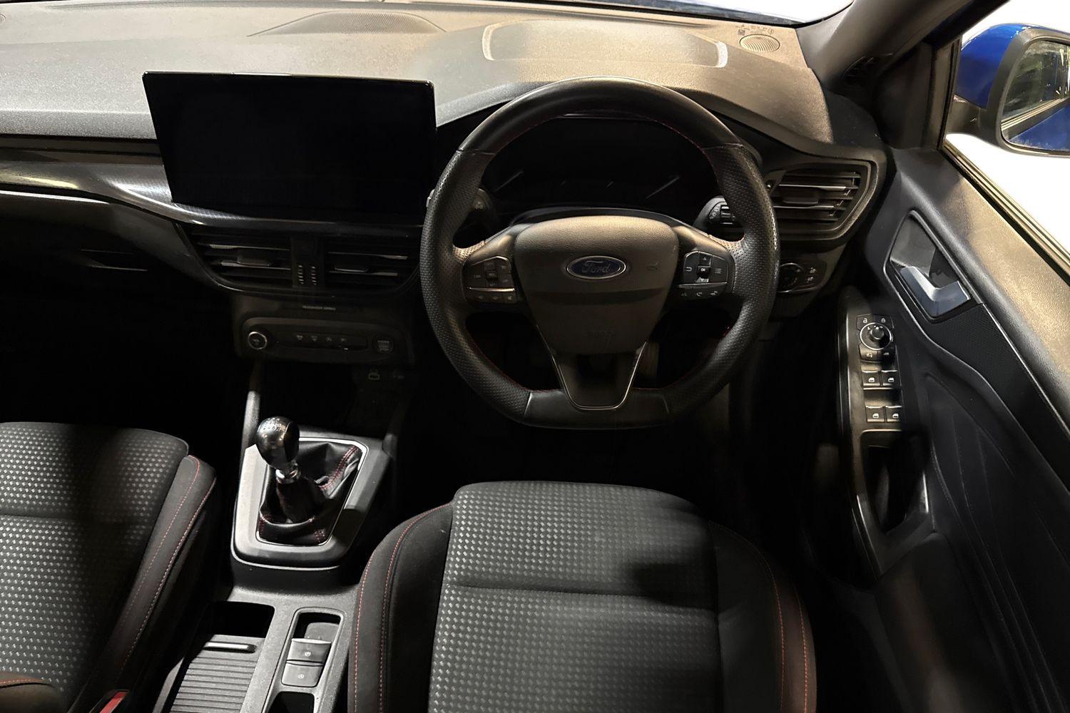 Ford FOCUS Photo 10