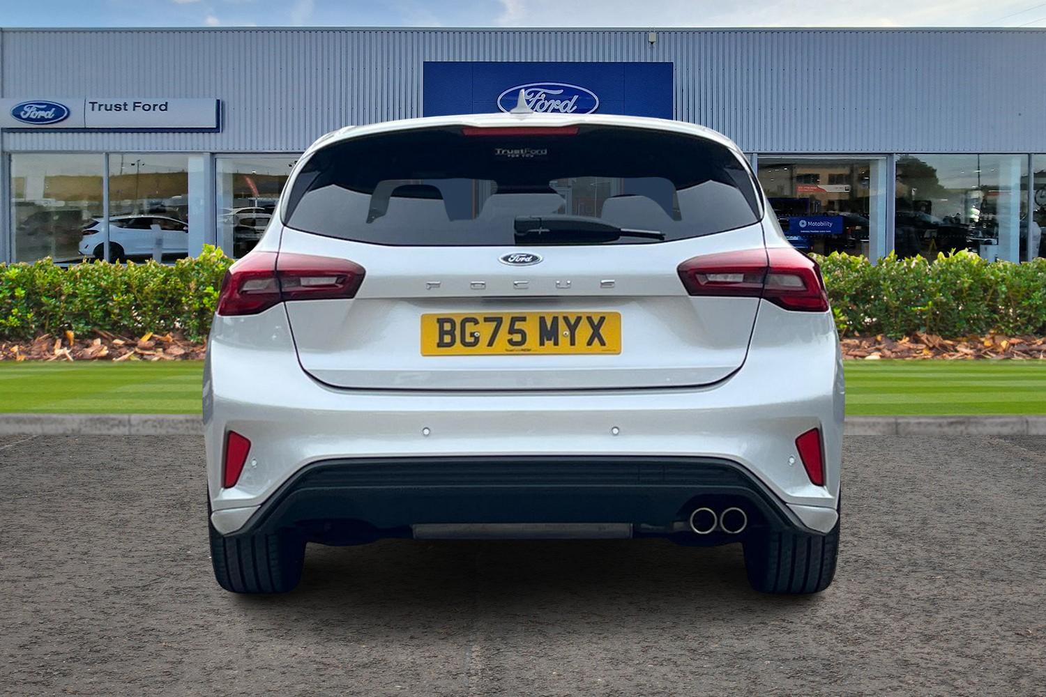 Ford Focus Photo 6