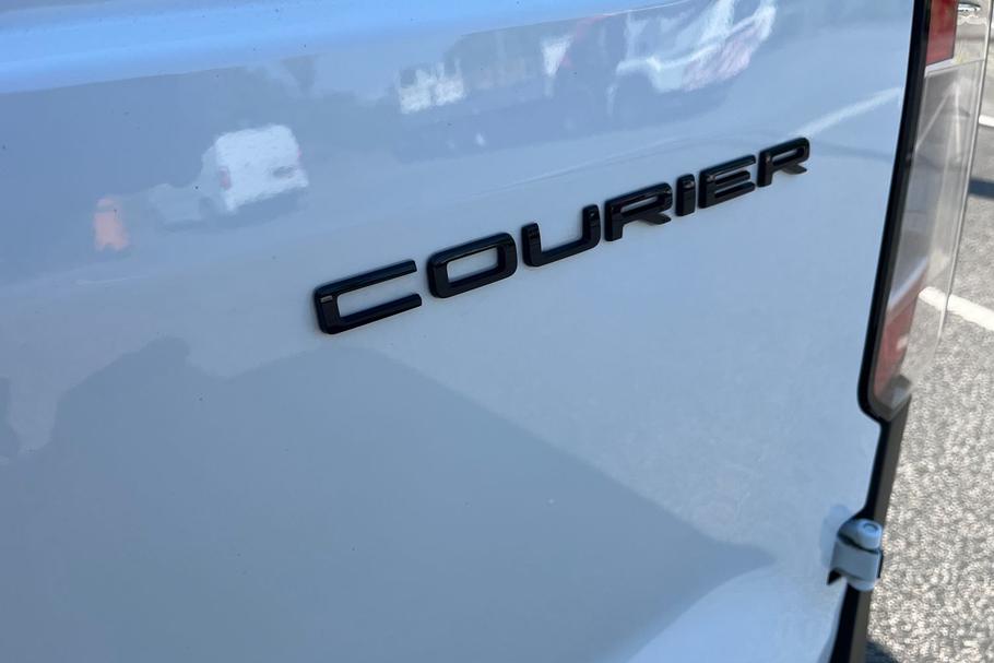 Used Ford Transit Courier 19