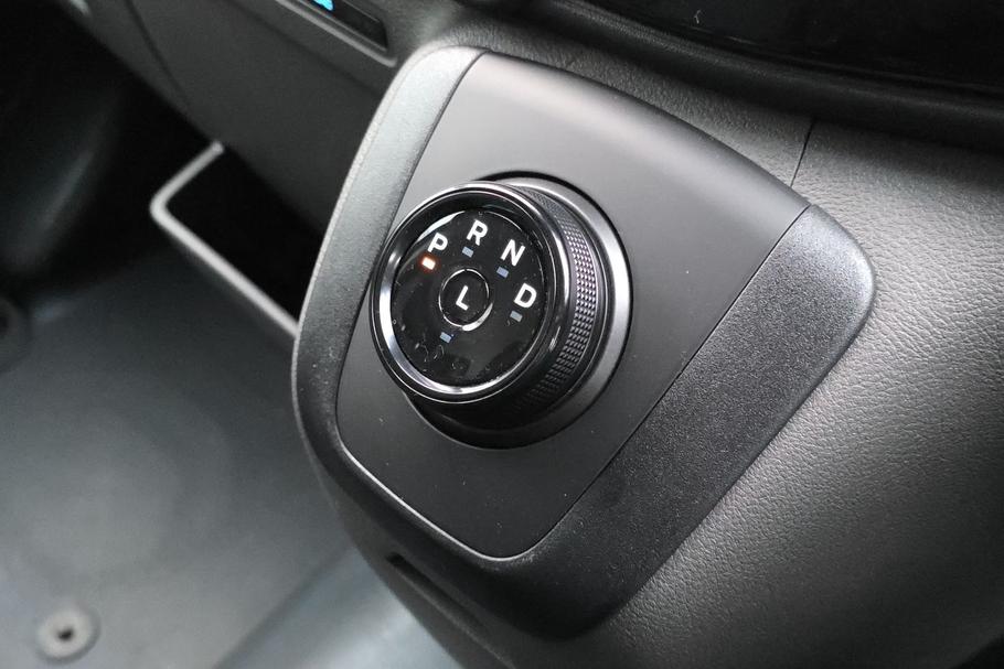 Used Ford E-TRANSIT 9