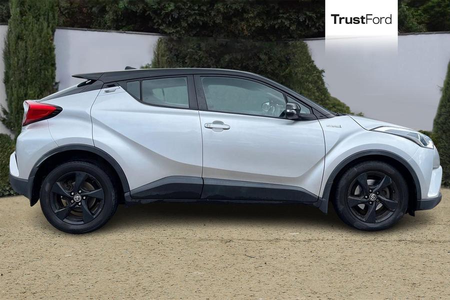 Toyota C-HR Photo autoimg-0377bb0039b90348e4918bbb9a64fa120ebe0fa0.jpg