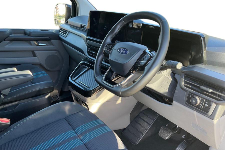 Ford TRANSIT CUSTOM Photo autoimg-037a209b72ded3a4a36bfb9a06caab2ec8e4ac44.jpg