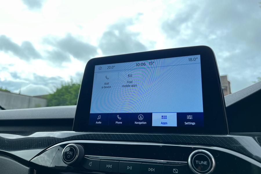 Ford KUGA Photo autoimg-037aaca9c66848cd24a108c6c34f57efee84621e.jpg