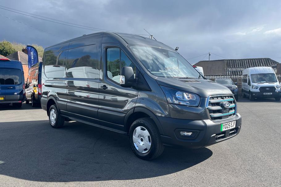 Used Ford E-TRANSIT YO25EJF 37