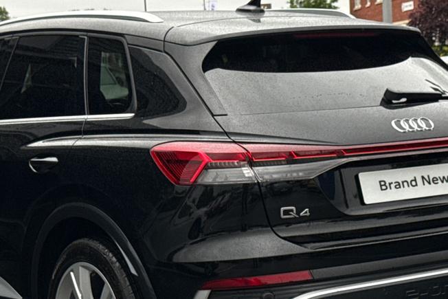 AUDI  Q4 Photo 50