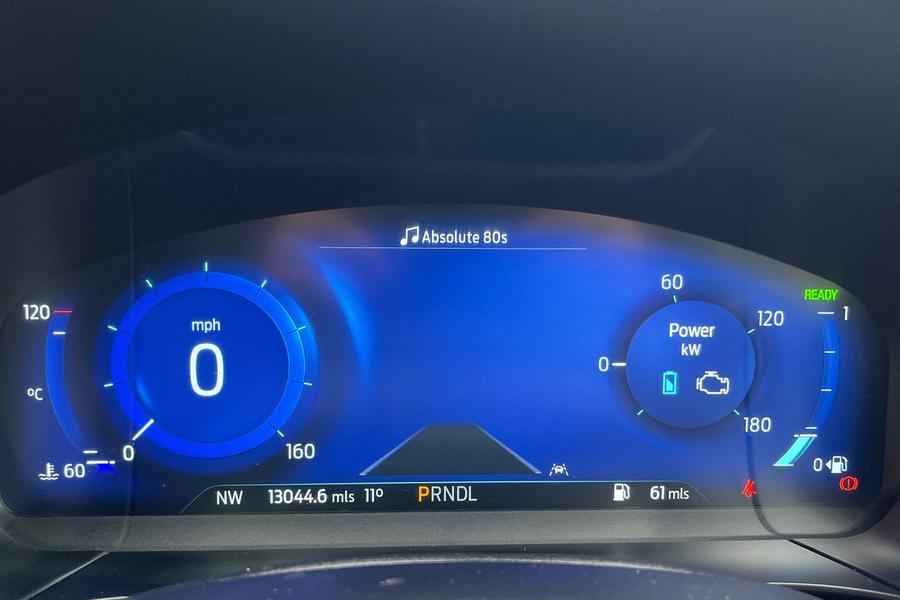 Ford KUGA Photo autoimg-03830a92809344d5b9dc0b7cf1a907eea3145e99.jpg