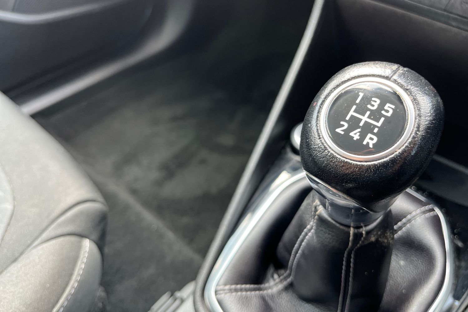 Ford Fiesta Photo 32