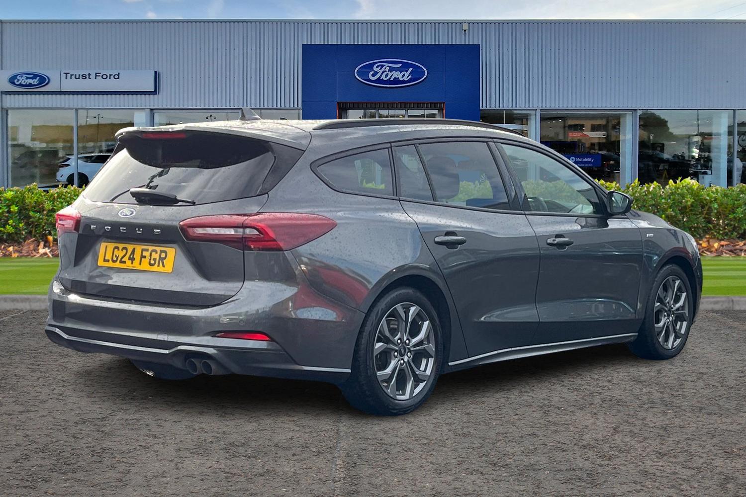 Ford FOCUS Photo 3