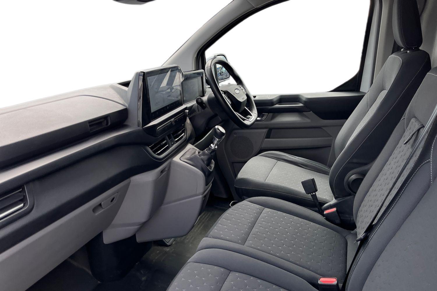 Ford TRANSIT CUSTOM Photo 2
