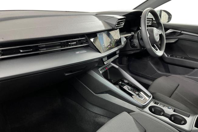 Audi A3 Photo 2