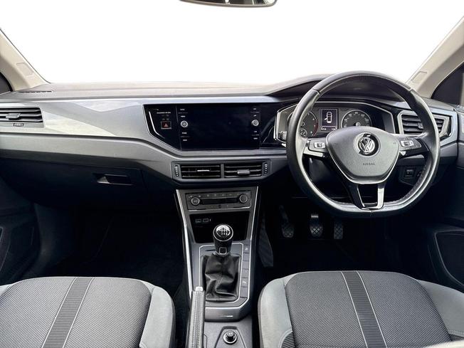 VOLKSWAGEN Polo Photo 10