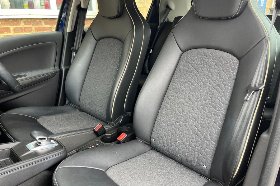 Renault ZOE Photo autoimg-039215bfff7ef269c8ff4633872825dd94f1c48c.jpg