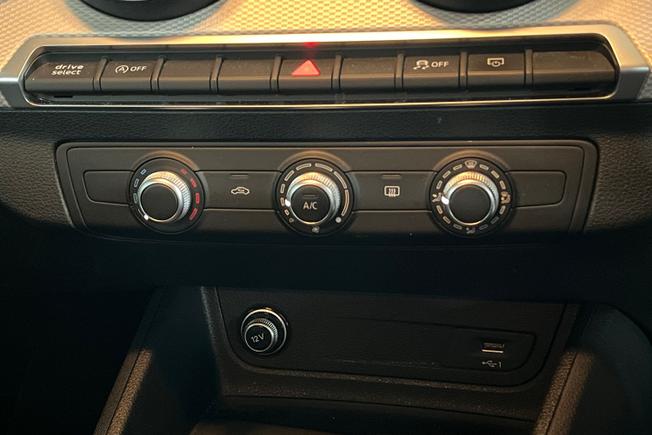 AUDI Q2 Photo 23