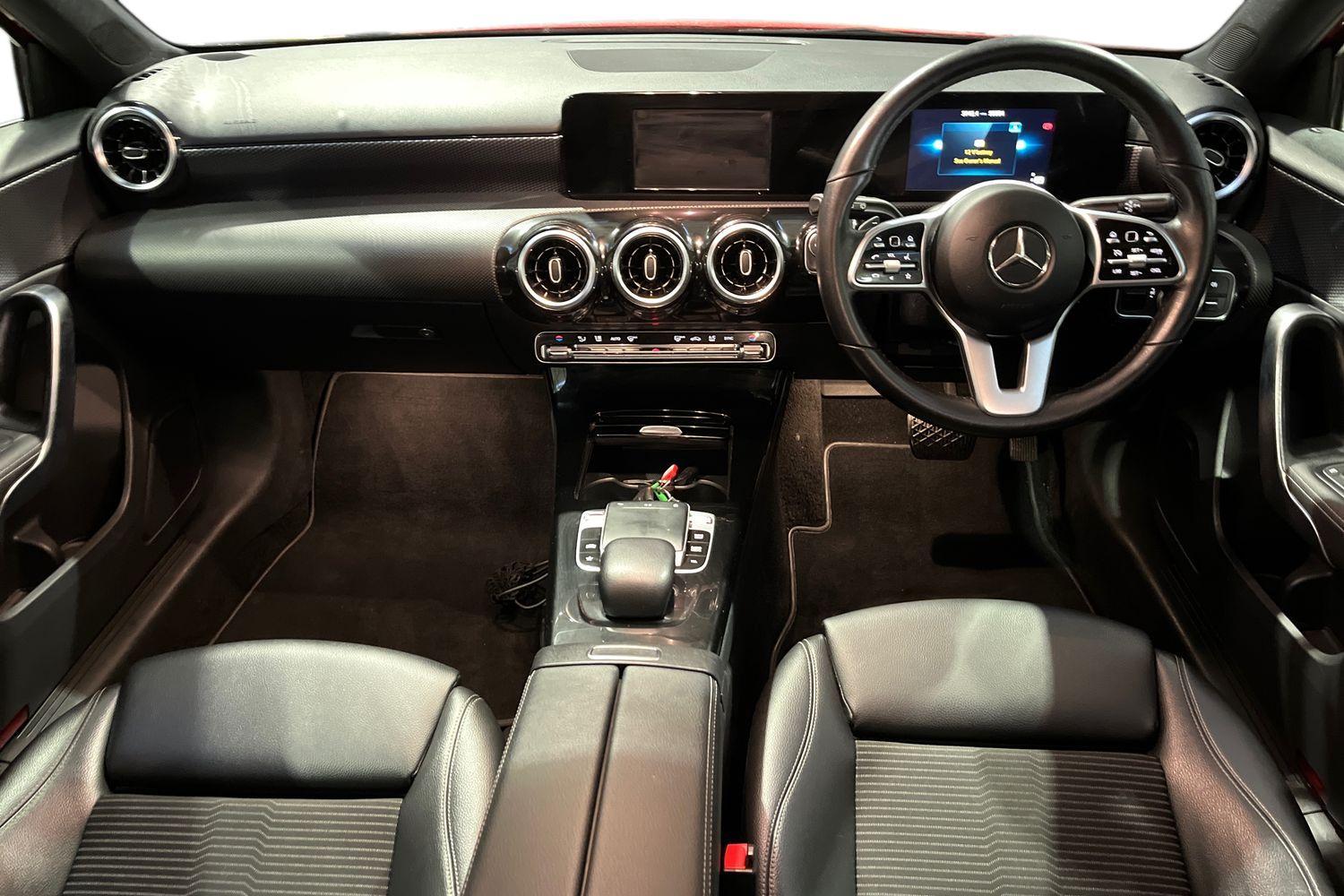 Mercedes-Benz A CLASS Photo 9